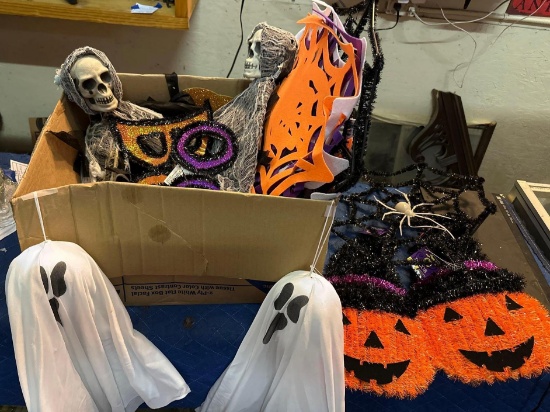 Lot of New Halloween Decor- Skeletons, Webs, ghosts etc