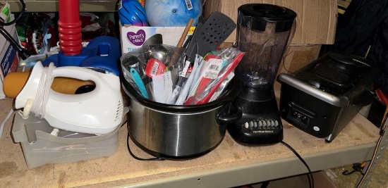 Kitchen Lot- Crock Pot, Deep Fryer, Blender, Hand mixer and utensils
