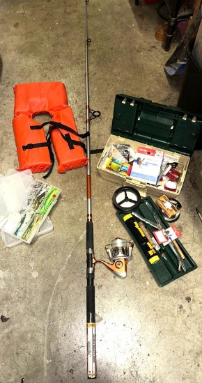 Fishing lot- Shakespeare Pole & reel, vest, tackle box with Tackle, bate