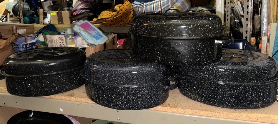 4 USA Speckle ware Roaster pans with lids