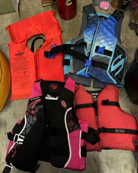 4 Good Quality Life Jackets