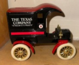 Texaco Auto Truck Bank Replica 1905 Ford's 1st Delivery car w/ key