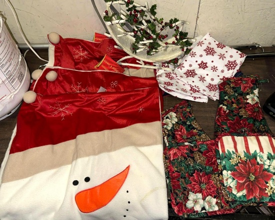 4 New Christmas Chair Covers, Oven Mitts, Dish towels, pot holders and Sleigh Decor