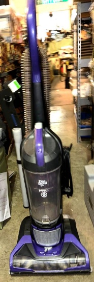Dirt Devil Endura Pro Pet Vacuum- works