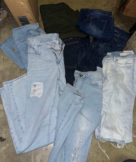 8 Pairs of Designer Womens Jeans size 3/4 XS-Small- Hollister, Fashion Nova, Wax Jeans etc