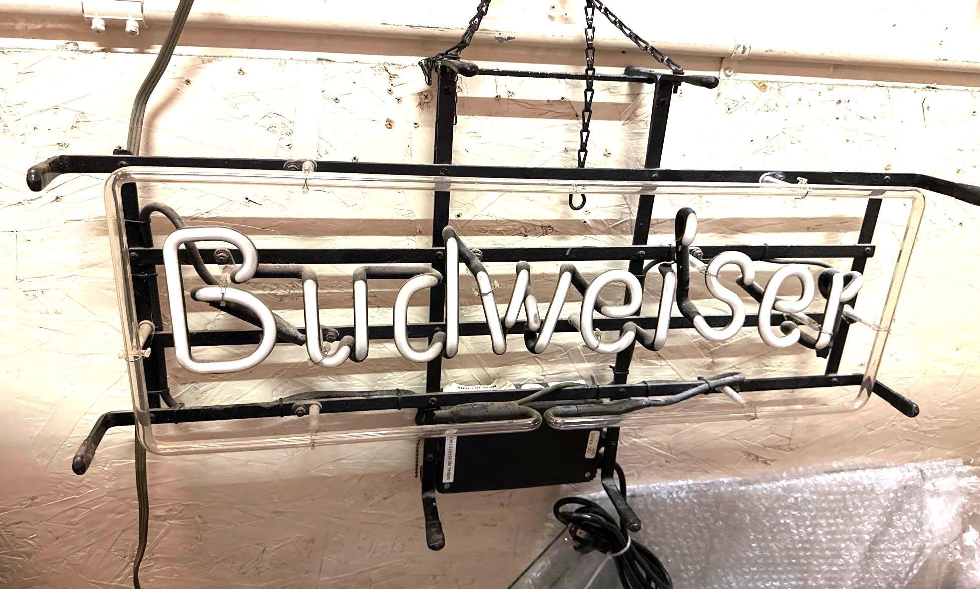 Budweiser Neon Sign AS IS Flickers on but turns Proxibid