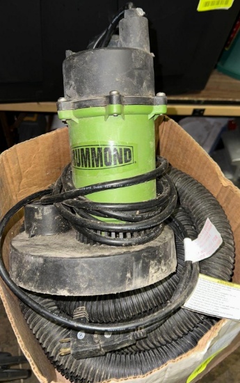 Drummond Submersible water Pump with Hose 1/2 Hp