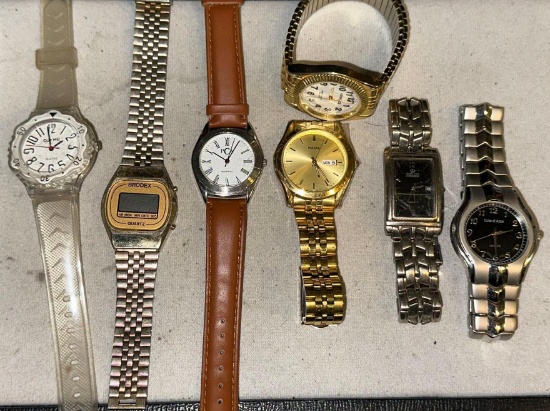 Lot of Working Men's Wrist Watches- All Need Batteries