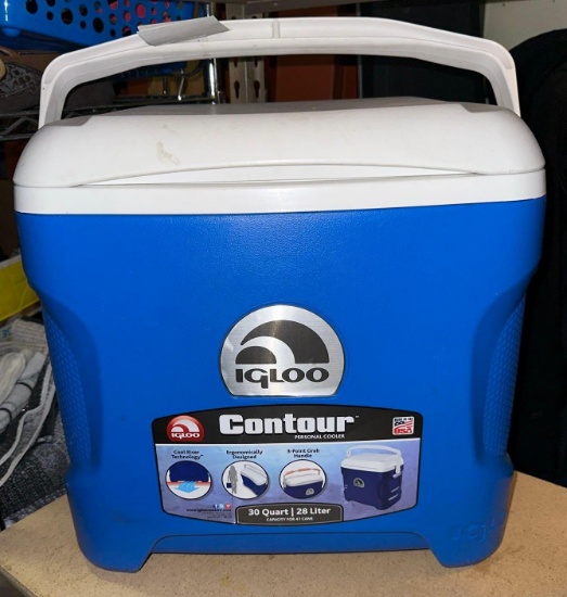 Igloo Contour 30 Qt Personal Cooler