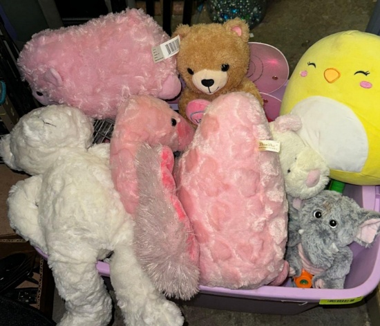 Lot of Squish mellows and Stuffed Animals
