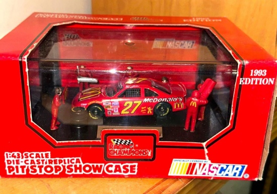 NIB Racing Champions Pit Stop Show Case MCD #27