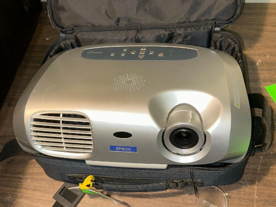 Epson Powerlite Home Theater Projector and Case- works Great