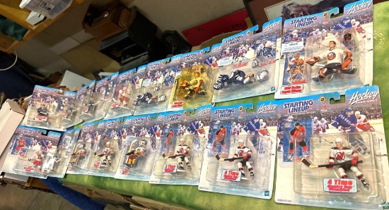 16 NIB Starting lineup Hockey Action Figures from 1990's