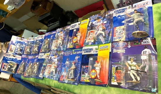 16 NIB Starting lineup Baseball Action Figures from 1990's