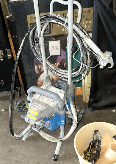 Avanti Airless Paint Sprayer plus tools- Needs a Good Cleaning