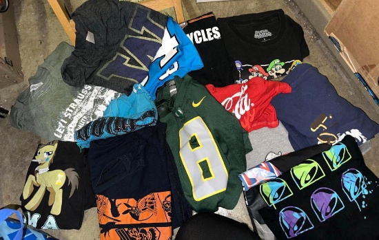 15 Graphic t-shirts