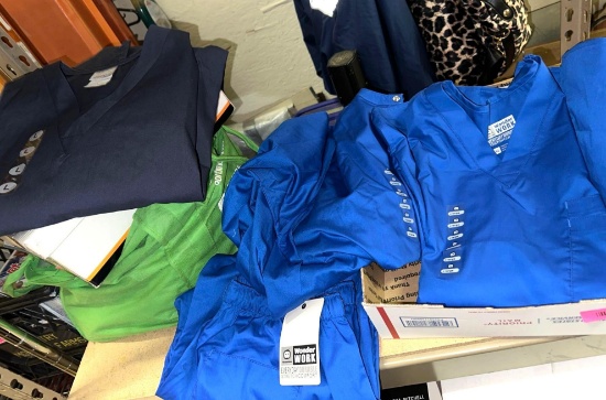 New Scrubs- 2 Tops, Jacket and Pants size Large and Xlarge