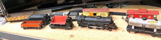 9pc Lionel Train- Engine, Tender, Caboose etc
