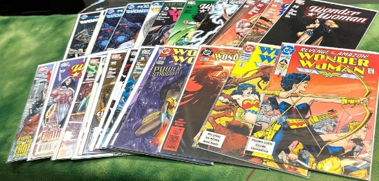 25 Wonder Woman Comic Books