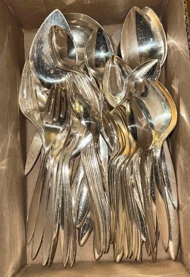 VTG "Nobility" Lady Empire Silverware Set