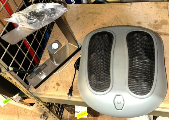 NekTeck Shiatsu Foot Massager and NuDock Power Lamp Station; Shark Design- Both Work