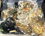 4lbs of Nice Fashion Jewelry Lot