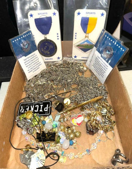 Jewelry Lot including some Vintage Pieces