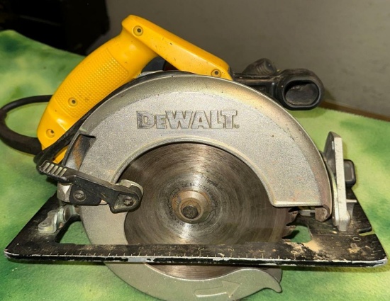 Dewalt DW359 Circular Saw