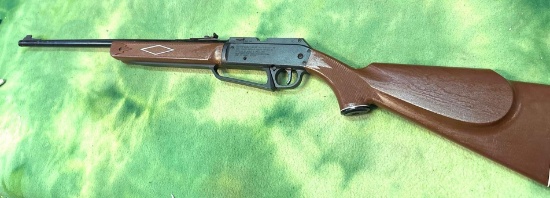 Daisy BB Rifle- works
