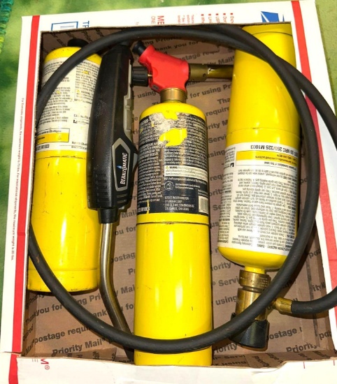 MAP Gas Tanks and Torches- works Great