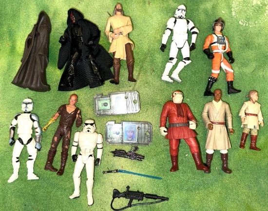Group of 1990's Star Wars Action figures and accessories