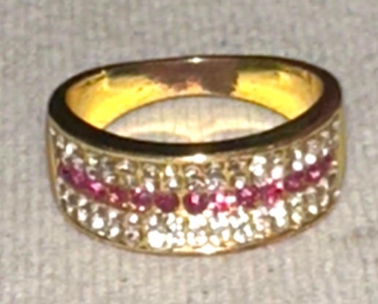Pink stone Women's ring size 7