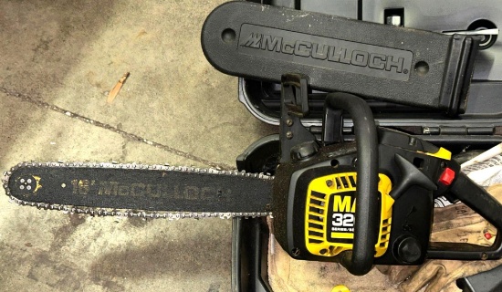 McCulloch Mac 3200 Chain Saw Chain in case