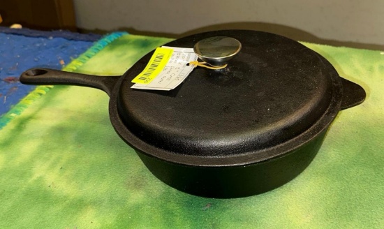 10" x 3" Cast Iron Dutch Oven with Lid
