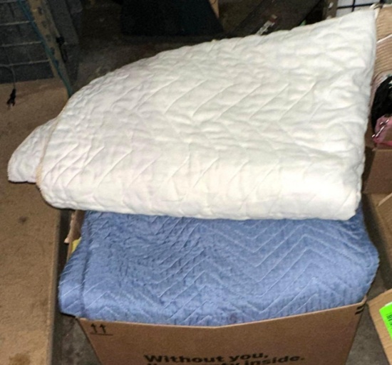 4 Moving Blankets