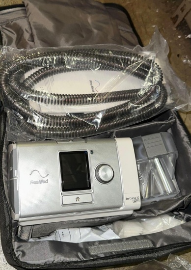 ResMed Air Curve 10 w/airfit Pro mask- works (Needs Charger)