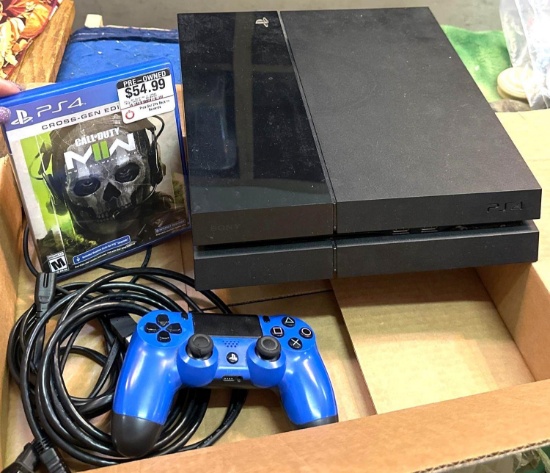 Playstation 4 (PS4) Console, Controller and Game