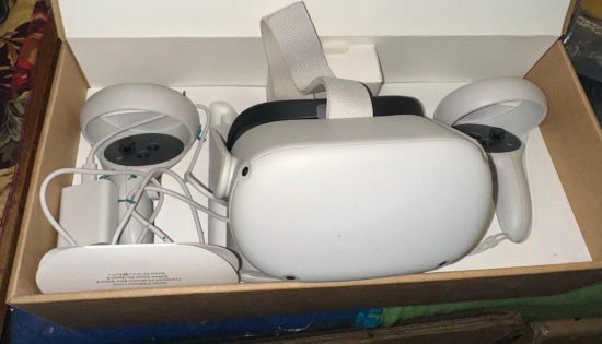 Oculus Quest 2 In original Box with Original Rcpt