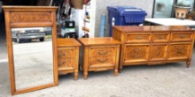 Vintage Dixie Bedroom Set- In great Condition- Dresser, 2 Nightstands and Wall mirror