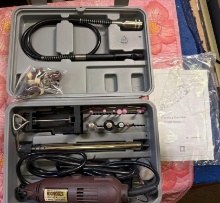 Professional Wood Worker Carving tool Kit- Looks to be New