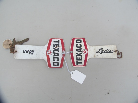 Texaco men & ladies key chain key