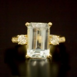 14K Gold 4.38ct Aquamarine 0.52ct Diamond Ring