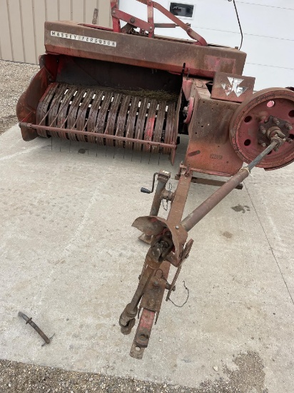 MASSEY FERGUSON 12 640