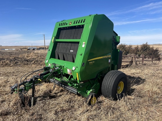 JOHN DEERE 560M 87