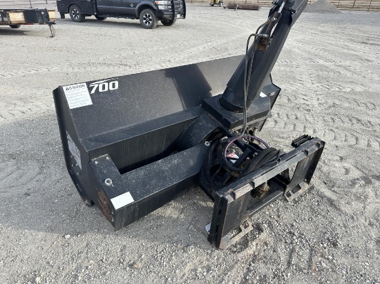 BLACKMAX 700 SKID ATTACH SNOW BLOWER 20