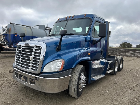 2018 DEERE 872GP 49