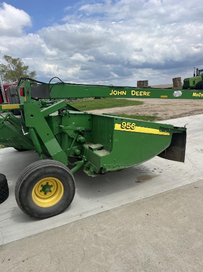 JOHN DEERE 956 358