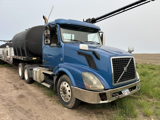 2014 VOLVO VNL64T300 218