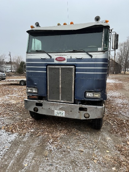 1984 PETERBILT 362 440