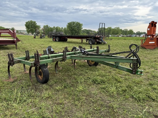 JOHN DEERE 14FT CULTIVATOR 1116